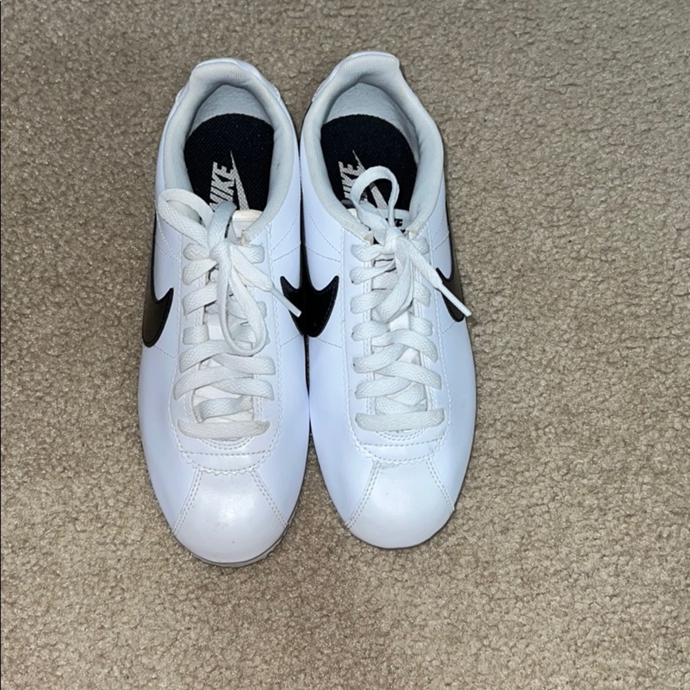 Nike Cortez black and white